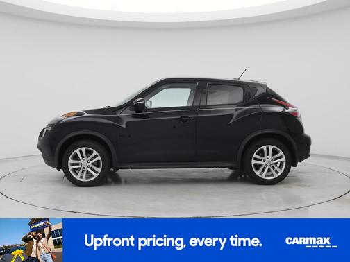 Black 2015 Nissan Juke SV