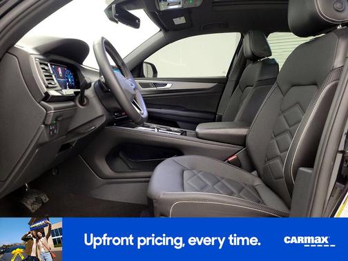 2024 Volkswagen Atlas Cross Sport SE w/Tech