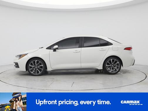 White 2020 Toyota Corolla SE Night Shade