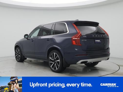 2021 Volvo XC90 T6 Momentum