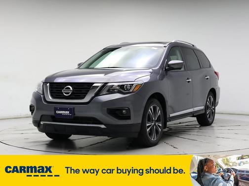 2017 Nissan Pathfinder Platinum