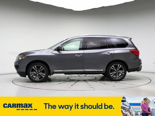 2017 Nissan Pathfinder Platinum