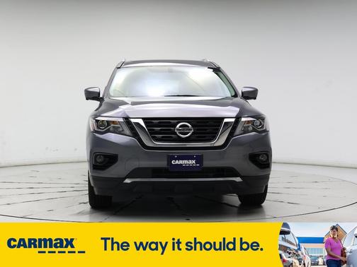 2017 Nissan Pathfinder Platinum