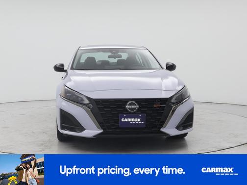 Gray 2023 Nissan Altima SR