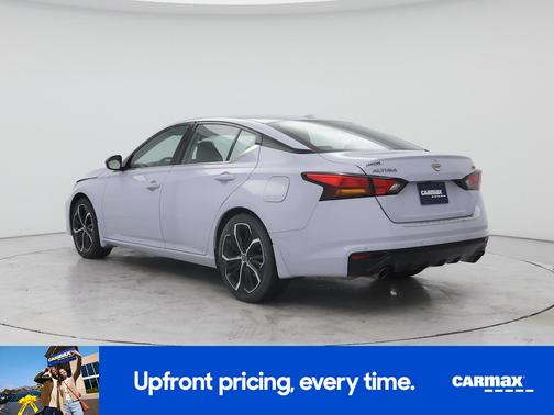 Gray 2023 Nissan Altima SR