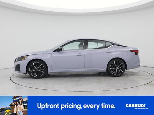 Gray 2023 Nissan Altima SR