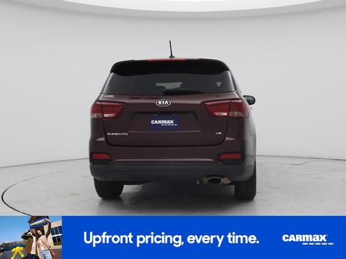 Burgundy 2019 Kia Sorento LX