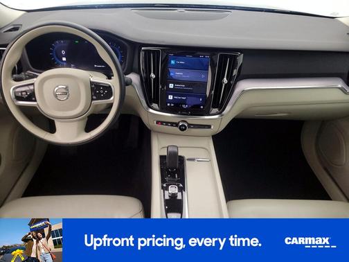 2024 Volvo S60 B5 Core Dark Theme