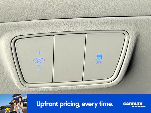 2022 Hyundai TUCSON SE