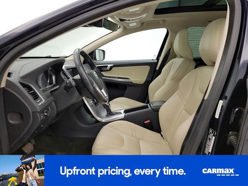 2017 Volvo XC60 T5 Dynamic