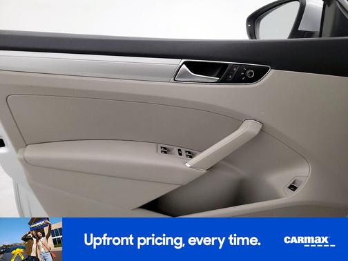 2016 Volkswagen Passat S