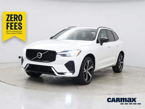 White 2023 Volvo XC60 B5 Ultimate Dark Theme
