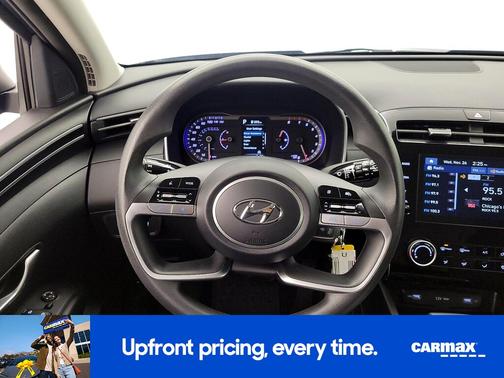 2022 Hyundai TUCSON SE