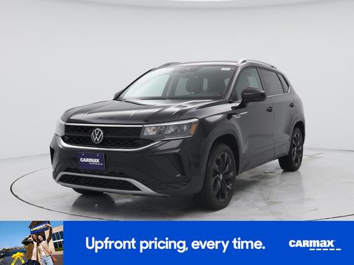 Black 2024 Volkswagen Taos SE