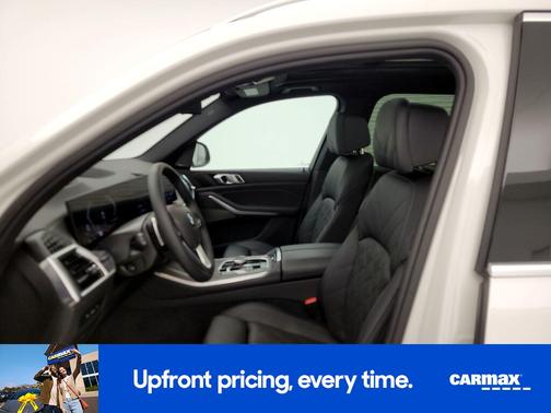 White 2025 BMW X5 xDrive40i
