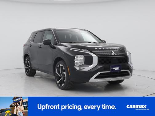 Black 2024 Mitsubishi Outlander SE