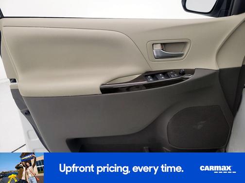 2018 Toyota Sienna XLE