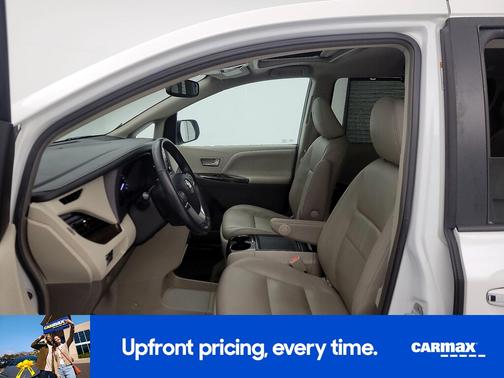 2018 Toyota Sienna XLE