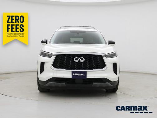 White 2023 INFINITI QX60 Sensory