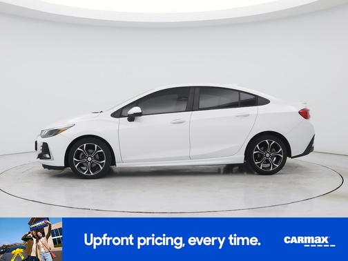 White 2019 Chevrolet Cruze LT