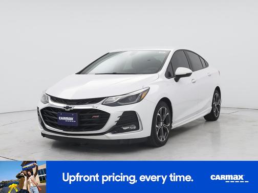 White 2019 Chevrolet Cruze LT