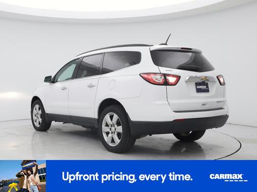 White 2016 Chevrolet Traverse LT