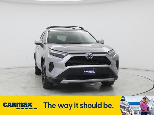 2022 Toyota RAV4 Hybrid SE