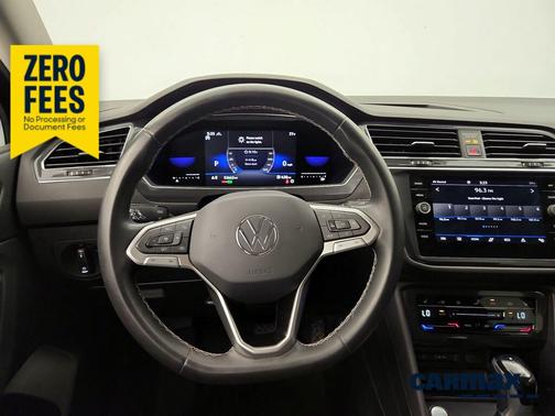 Black 2022 Volkswagen Tiguan SE