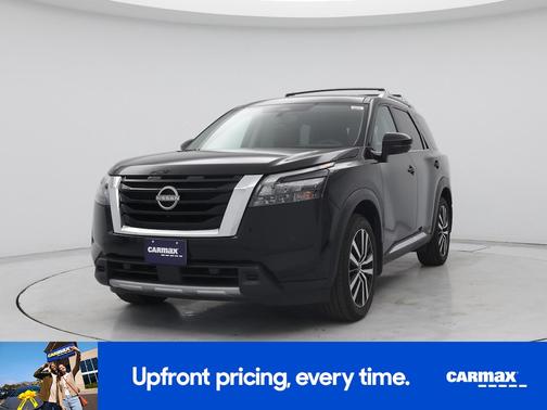 Black 2025 Nissan Pathfinder Platinum