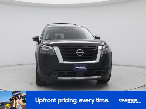 Black 2025 Nissan Pathfinder Platinum