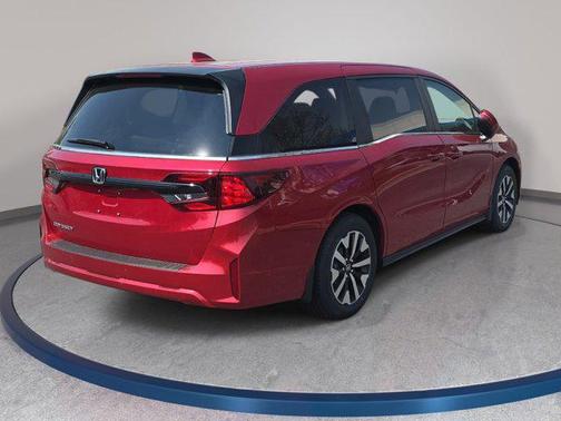 Radiant Red Metallic II 2026 Honda Odyssey EX-L
