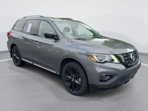 2018 Nissan Pathfinder SL