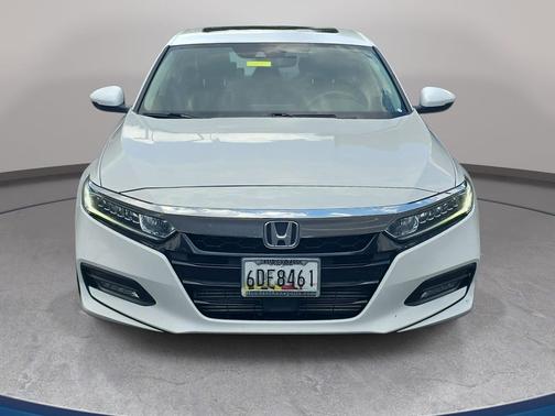 Platinum White Pearl 2018 Honda Accord EX-L