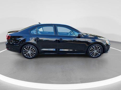 2016 Volkswagen Jetta 1.8T Sport