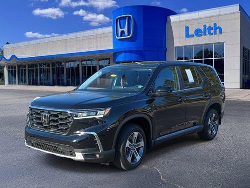 2023 Honda Pilot AWD EX-L 8 Passenger
