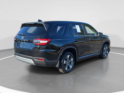 2023 Honda Pilot AWD EX-L 8 Passenger