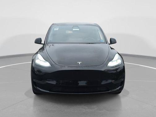 2025 Tesla Model Y Long Range Dual Motor Rear-Wheel Drive