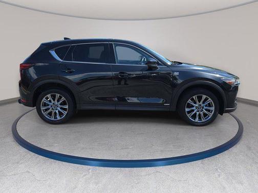 Jet Black Mica 2019 Mazda CX-5 Signature