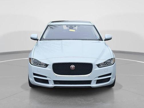 2017 Jaguar XE 35t First Edition