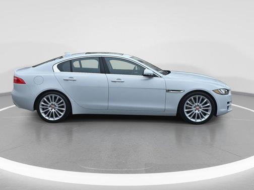 2017 Jaguar XE 35t First Edition