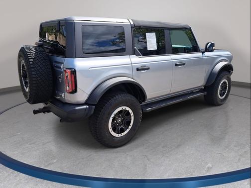 ICONIC SILVER METALLIC 2022 Ford Bronco Badlands