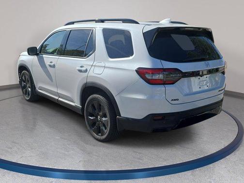 Platinum White Pearl 2026 Honda Pilot Black Edition