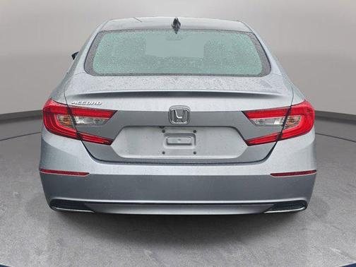 Lunar Silver Metallic 2018 Honda Accord EX-L