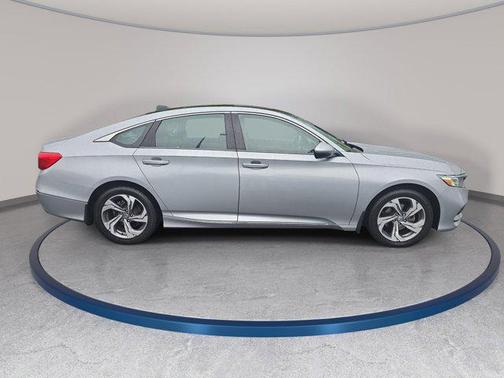 Lunar Silver Metallic 2018 Honda Accord EX-L