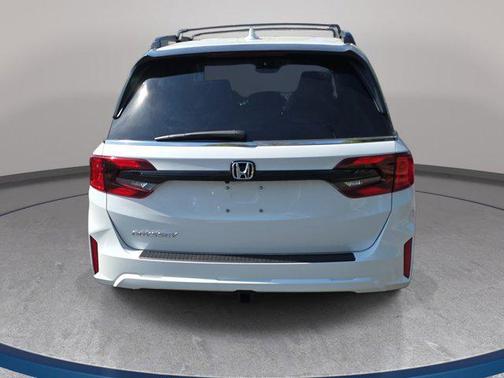 Platinum White Pearl 2026 Honda Odyssey EX-L