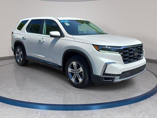 Platinum White Pearl 2025 Honda Pilot EX-L