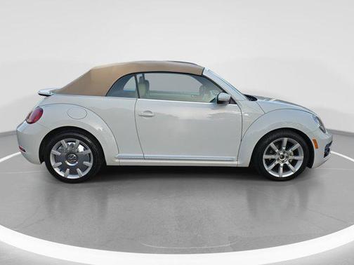 2019 Volkswagen Beetle 2.0T S