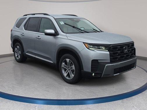 Solar Silver Metallic 2026 Honda Pilot EX-L