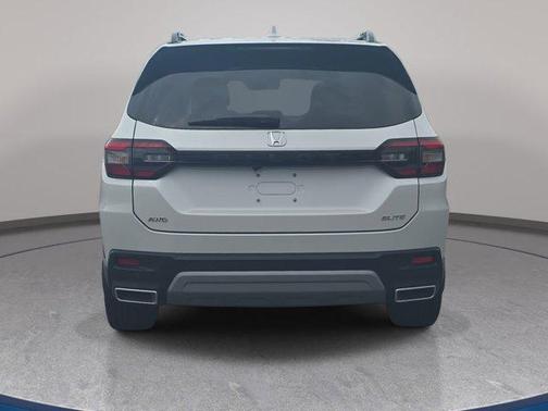 Platinum White Pearl 2025 Honda Pilot Elite