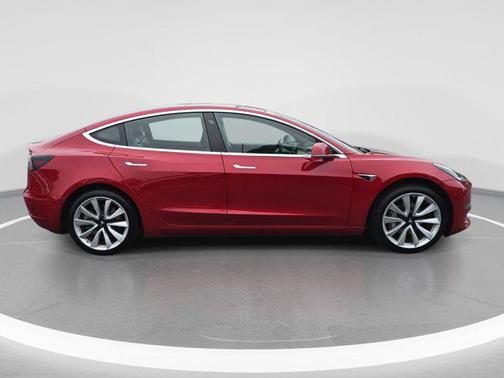 2018 Tesla Model 3 Performance